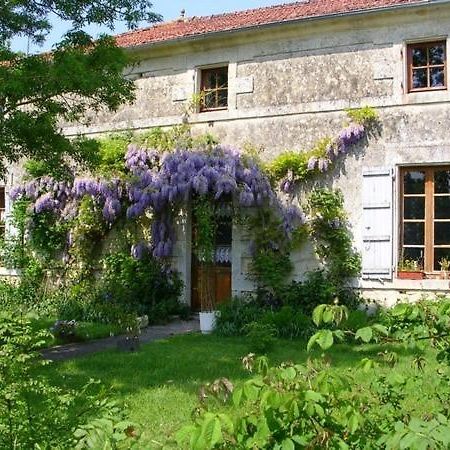 La Ferme De Magnantru Bed & Breakfast Perigne Luaran gambar